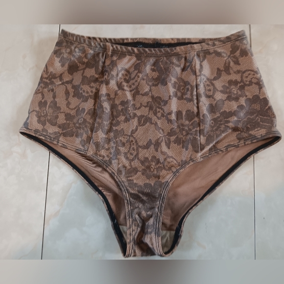 American Apparel high waisted bikini - Picture 6 of 8